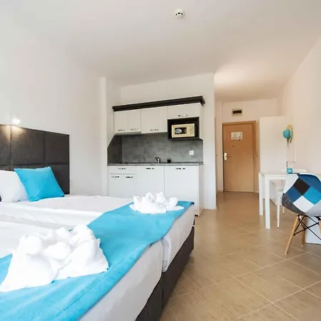 Първа Линия Хотел С Адрес К-С Реджина Маре Царево 3*