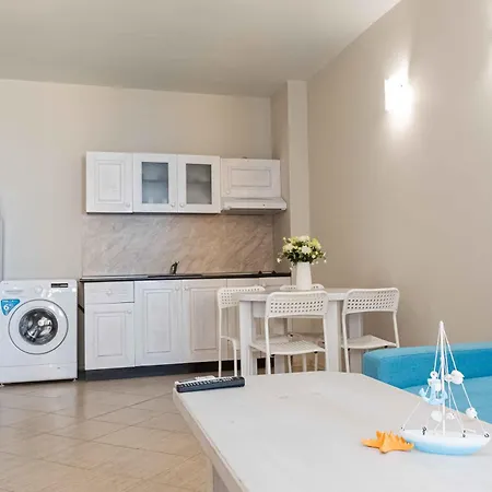 Отель Първа Линия Хотел С Адрес К-С Реджина Маре Царево