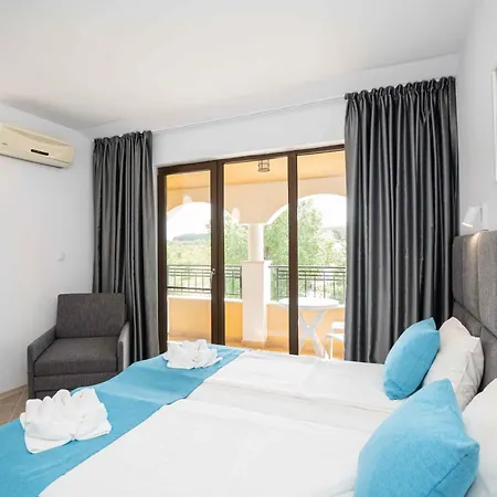 Отель Първа Линия Хотел С Адрес К-С Реджина Маре Царево Царёво