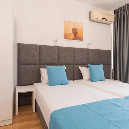 Първа Линия Хотел С Адрес К-С Реджина Маре Царево Хотел 3*