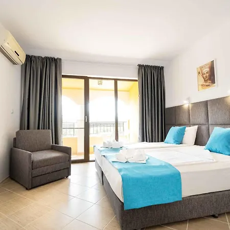 Отель Първа Линия Хотел С Адрес К-С Реджина Маре Царево 3*