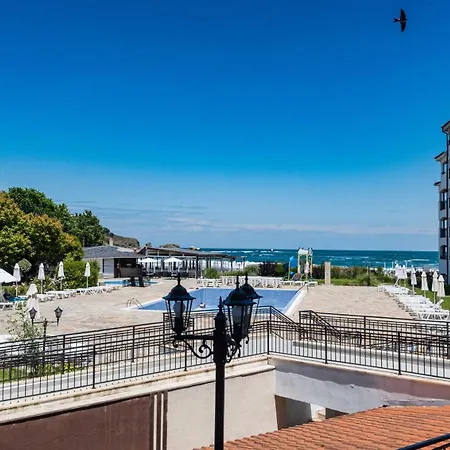 Първа Линия Хотел С Адрес К-С Реджина Маре Царево Hotel