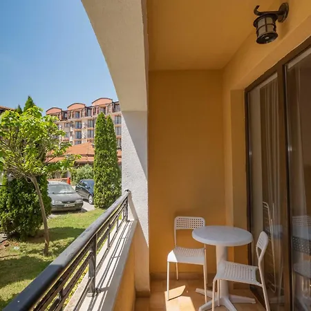 Първа Линия Хотел С Адрес К-С Реджина Маре Царево Отель 3*