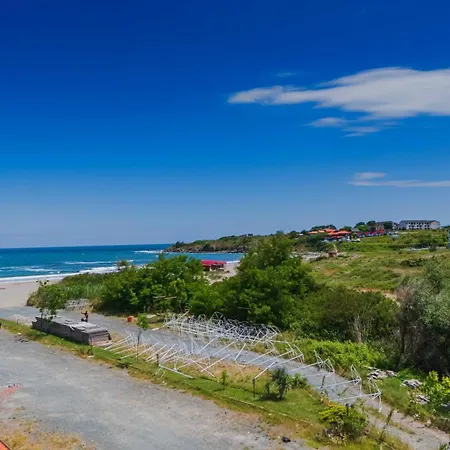 Първа Линия Хотел С Адрес К-С Реджина Маре Царево Отель 3*