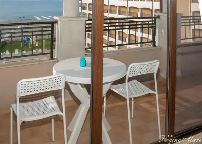 Първа Линия Хотел С Адрес К-С Реджина Маре Царево Хотел 3*