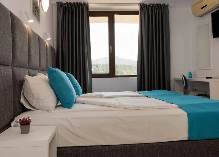 Първа Линия Хотел С Адрес К-С Реджина Маре Царево Хотел 3*