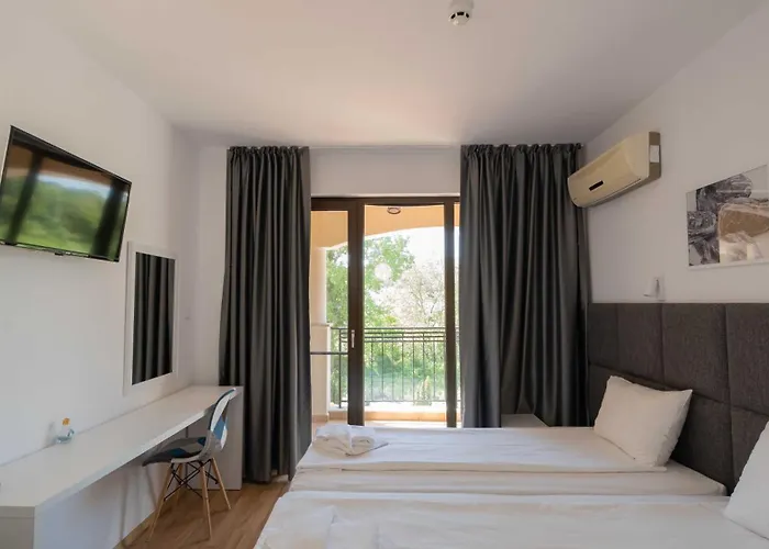 Хотел Първа Линия Хотел С Адрес К-С Реджина Маре Царево Царево