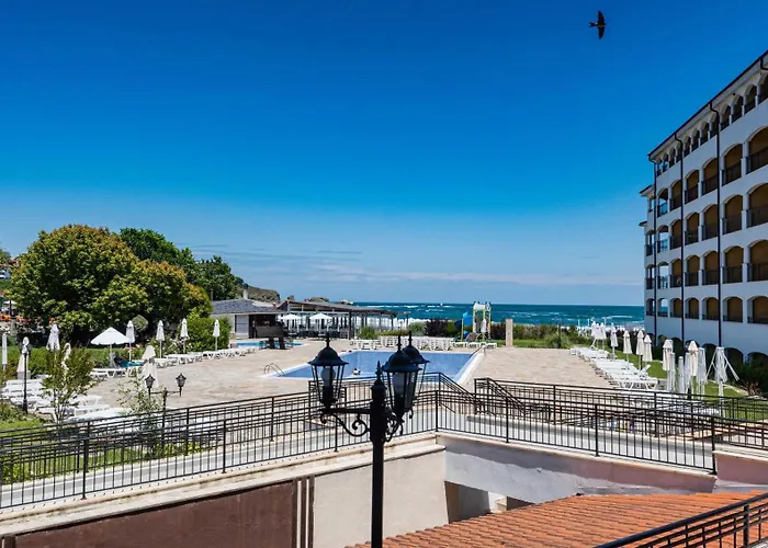 Първа Линия Хотел С Адрес К-С Реджина Маре Царево Хотел