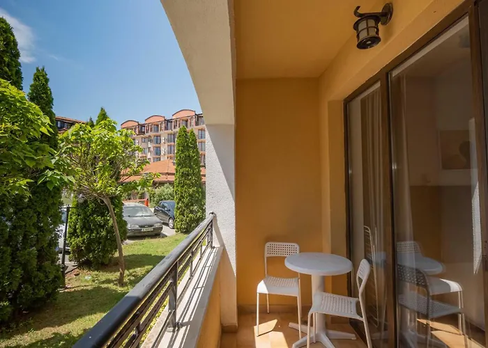 Първа Линия Хотел С Адрес К-С Реджина Маре Царево Хотел 3*