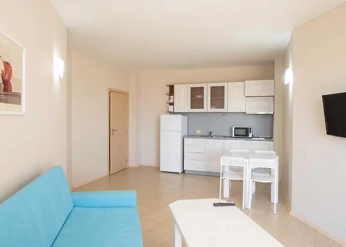 Първа Линия Хотел С Адрес К-С Реджина Маре Царево Хотел